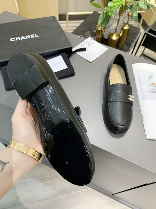 Chanel女鞋 香奈兒高版本2020早春新款單鞋 Chanel羊皮平跟女皮鞋  naq1169